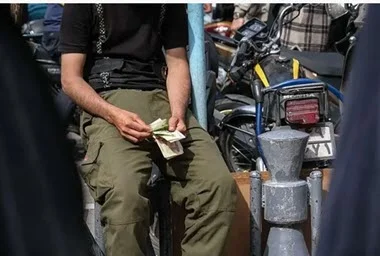 16 سال فقر فزاینده؛ دستمزد ایرانی‌ها چطور به روزی 3 دلار رسید؟